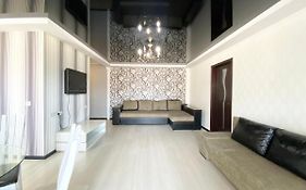 New Apartment Lux In Most City Area